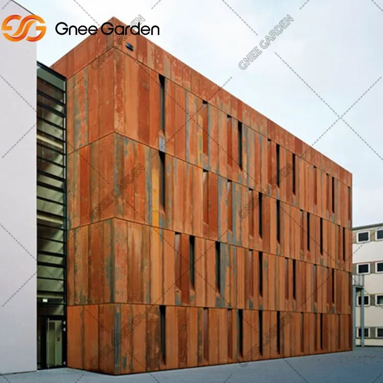 Gesneden paneel voor een buitenmuur