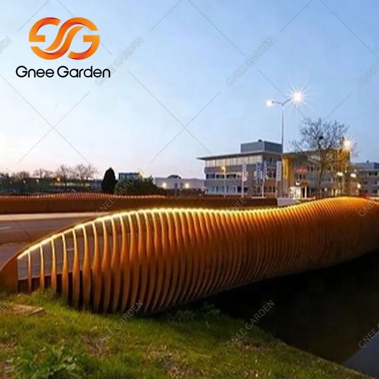 Tuinbrug van cortenstaal