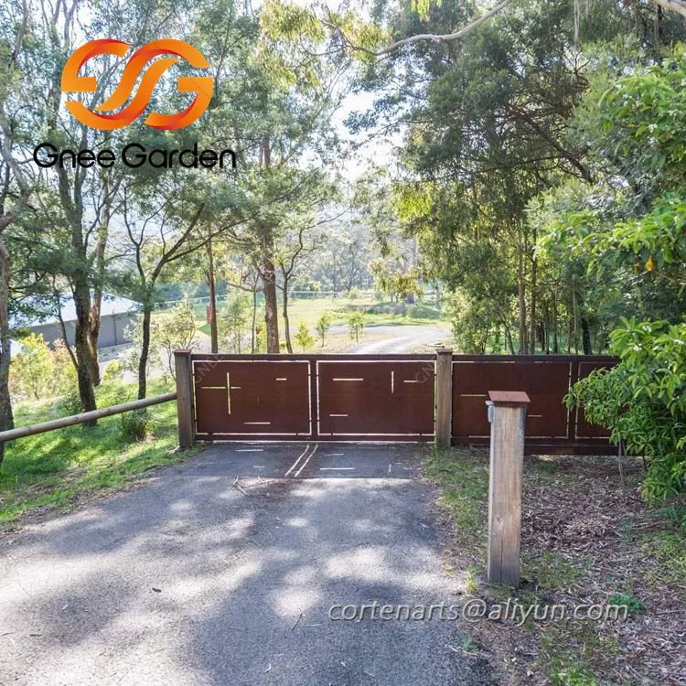 Cortenstalen tuinpoorten en hekwerken