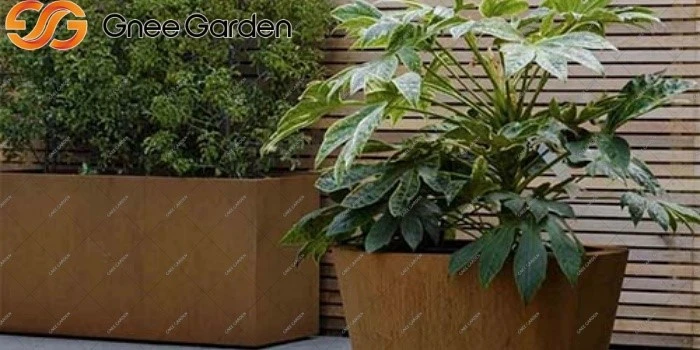 Corten steel metal flower boxes Corten steel metal flower boxes