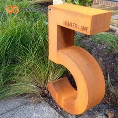 Cortenstaal Verroeste stalen brievenbus